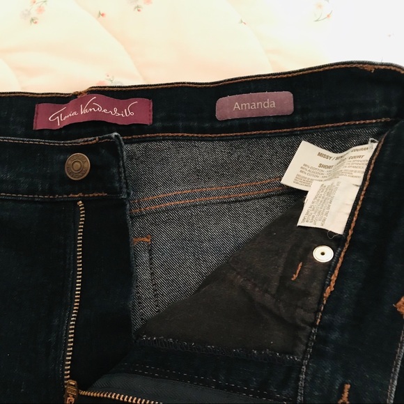 Gloria Vanderbilt Jean - Picture 5 of 11